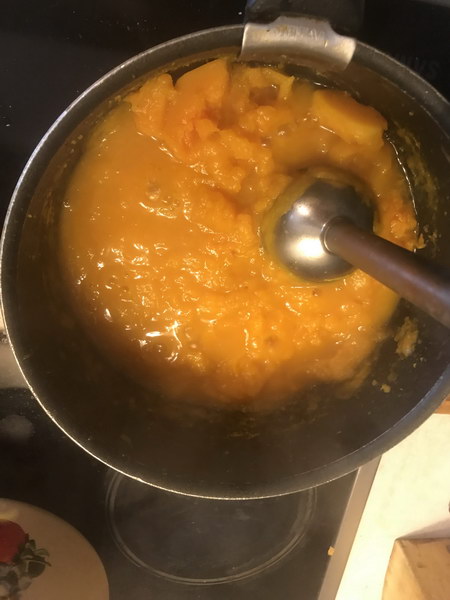 Тыквенный крем-суп с рисом и креветками (пошаговый фоторецепт)