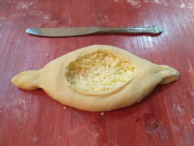 Хачапури лодочкой из дрожжевого теста