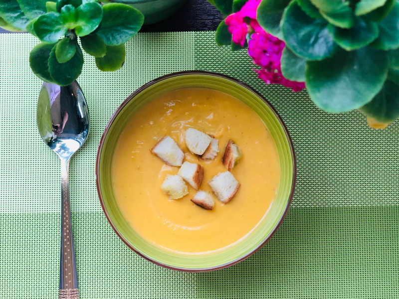 Крем-суп из тыквы, когда холодно и дождливо для меня идеальный вариант