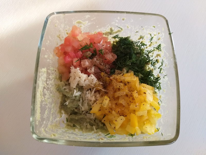 Шикарная закуска из лаваша с мексиканским соусом Гуакамоле из авокадо