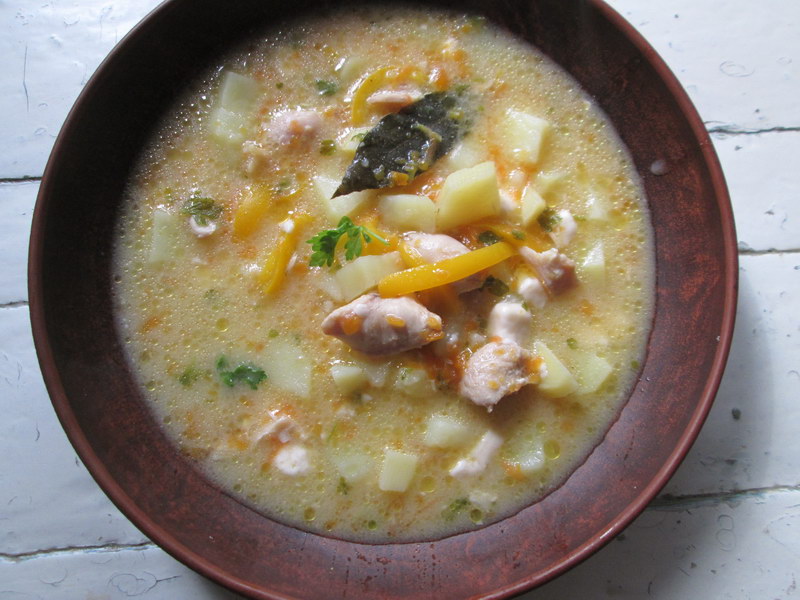 Нежный, ароматный сырный суп с овощами