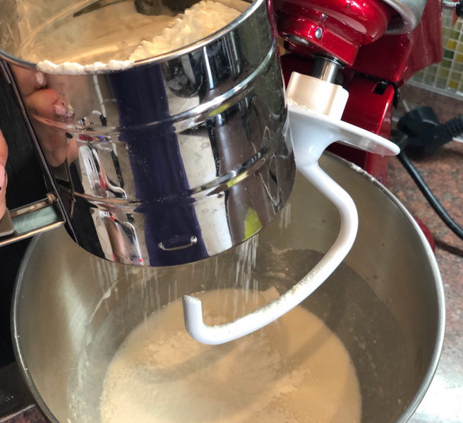 Хачапури по Аджарски – лучший рецепт из всех, что я пробовала: идеальная консистенция теста с жидкой стекающей начинкой