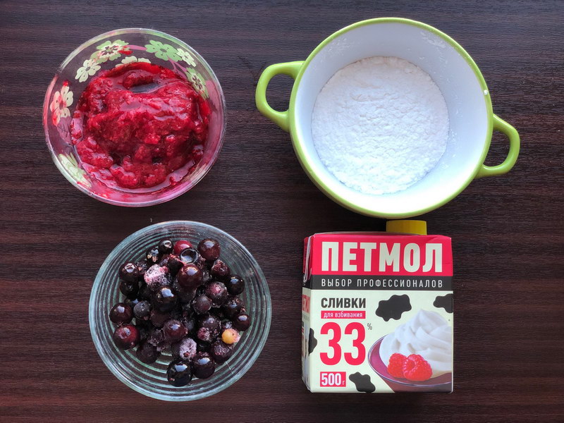Воздушный рулет с ягодами - отличный рецепт на основе белковой меренги (по вкусу напоминает торт Павлова)
