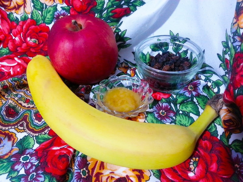 Идеальный завтрак и вкусный десерт (рецепт печеных яблок фаршированных бананом)