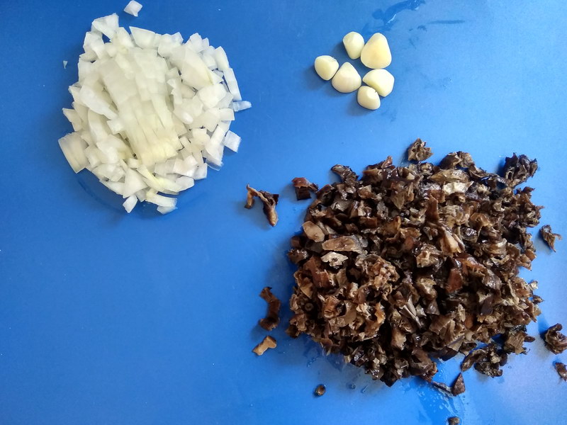 «Ёжики из грибного фарша» - новый рецепт котлеток без мяса