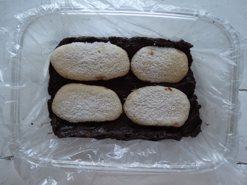 Бомбезный шоколадный пирог из печенья a-ля савоярди, но по продуктам недорогой и простой