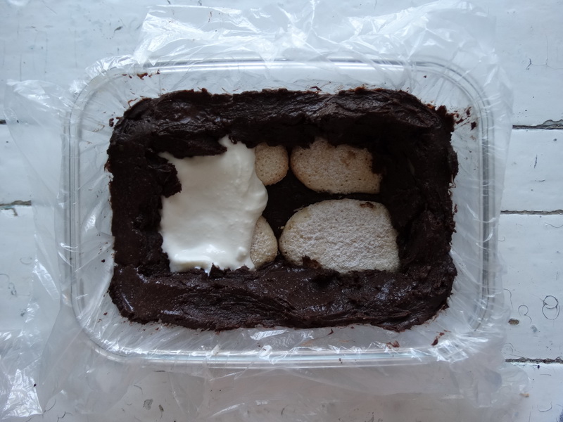 Бомбезный шоколадный пирог из печенья a-ля савоярди, но по продуктам недорогой и простой