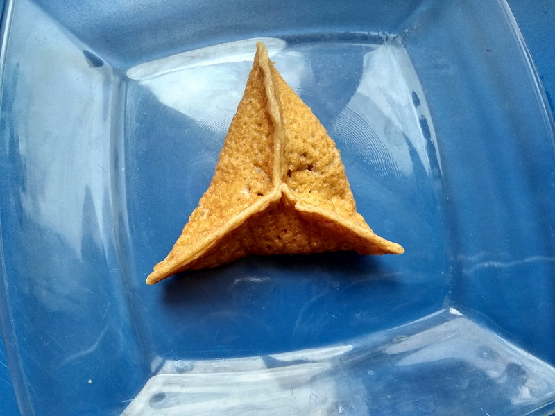 Обалденная закуска из блинчиков «Рыбная треуголка»