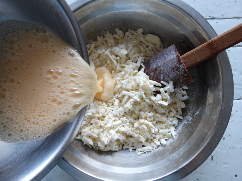 Сырные кексы – люблю эту закуску, потому что готовить можно практически из любого сыра