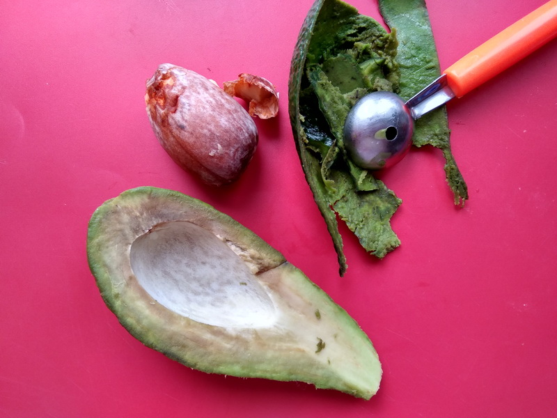 Постный тар-тар – использую только сырые овощи и авокадо. Сытно и свежо