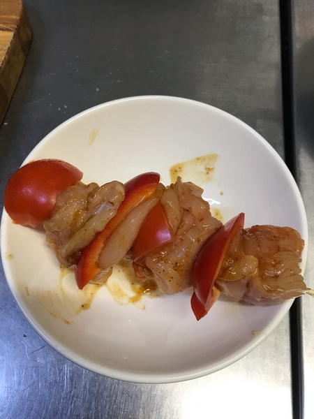 Внуку на праздник наготовила японские сладкие куриные шашлычки. Удались на славу и по стоимости не дорого