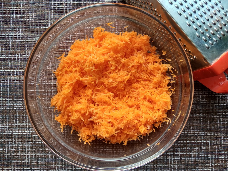 Медовые лепёшки с морковью на завтрак (специально для внуков нашла в инстаграме современный ПП-рецепт)