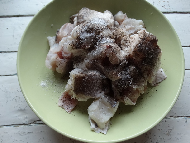Люблю «сухой хек» готовить в соусе: так из простой, неинтересной рыбы у меня всегда изысканный деликатес