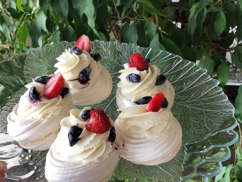 Знаменитые воздушные пирожные «Павлова» — не просто красивое, а наивкуснейший и уникальный десерт