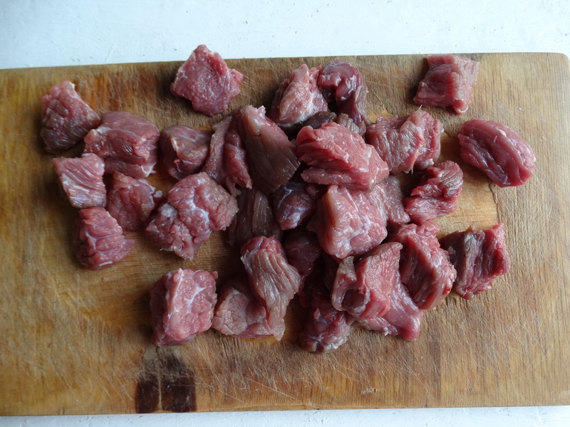 Делюсь оригинальным рецептом приготовления говядины: мясо получается нежнейшим и сочным