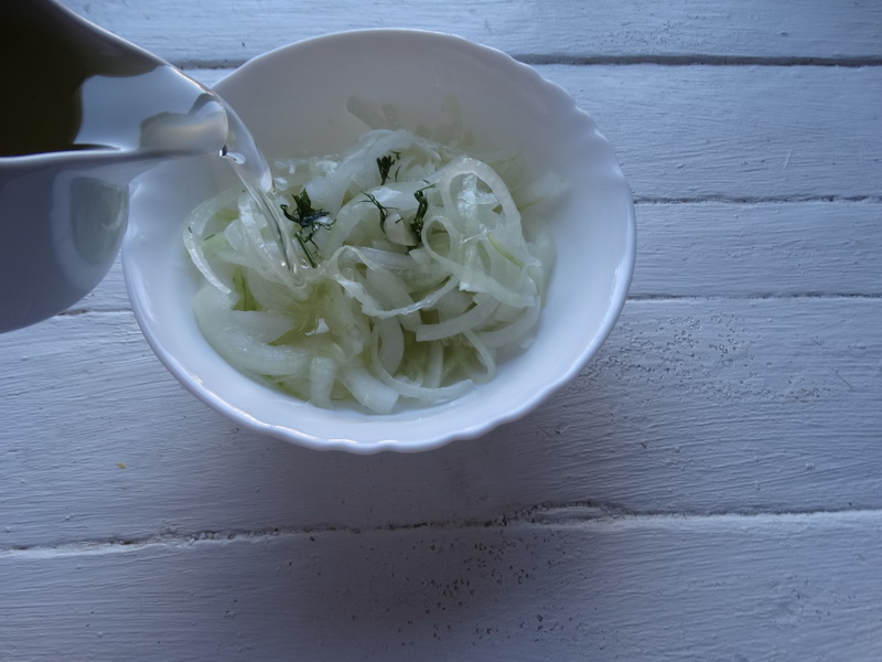 Немецкий картофельный салат – у мужа в любимых (вкусно и сытно, а по продуктам – проще некуда)