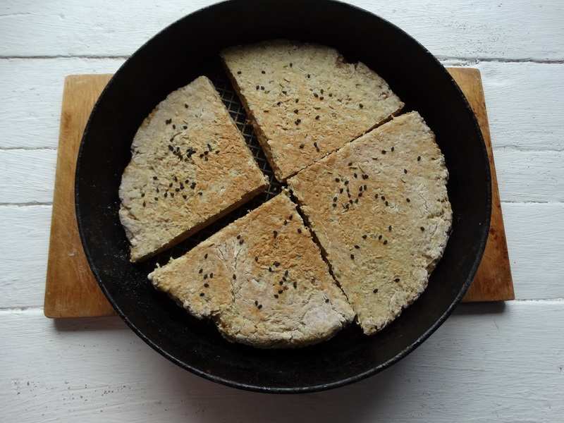 Фарлс – домашний ирландский хлеб из овсянки с кефиром. Рецепт простой, а результат вкуснейший