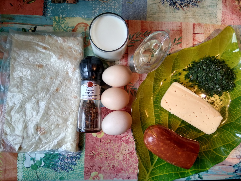 Сытный пирог из лаваша к завтраку (сыр + колбаска + яйца) — готовить минут 20, а такая вкуснятина