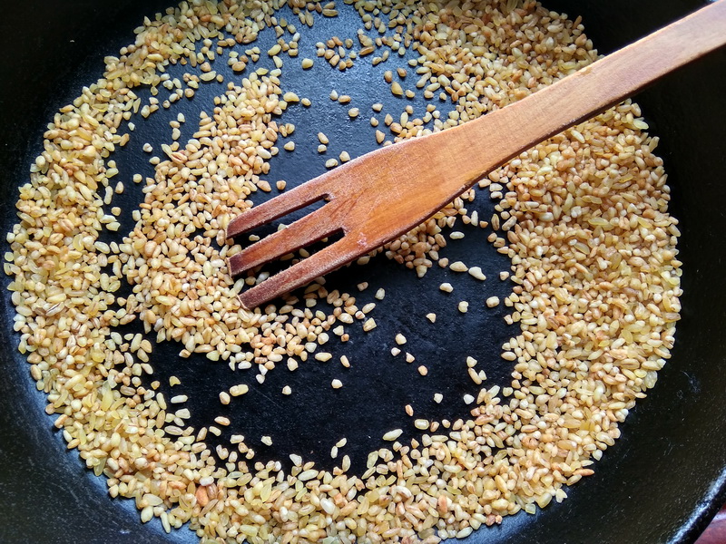 Кальмар с булгуром – салат просто объедение (готовлю из года в год, и вкуснее салата из кальмаров не знаю)