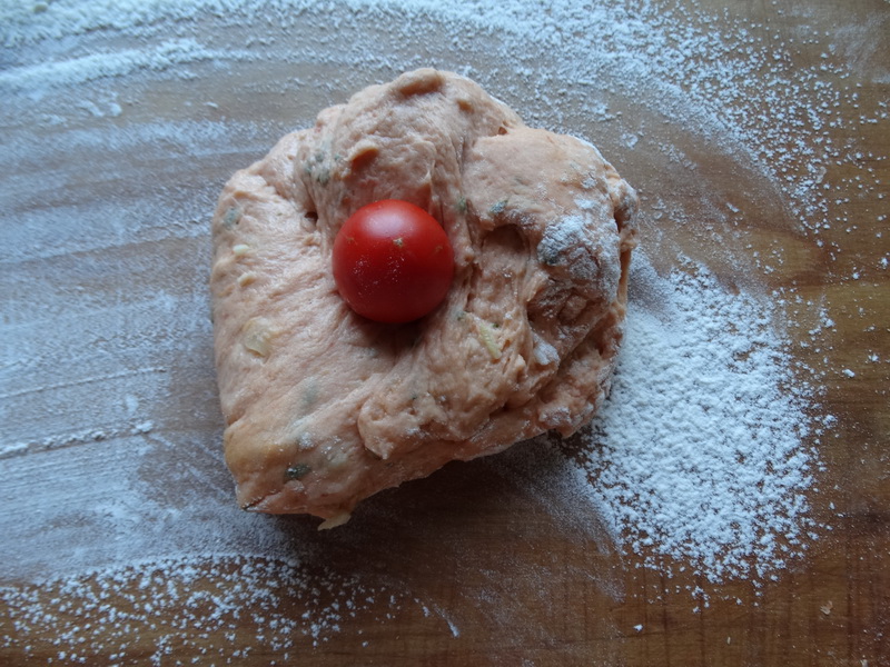 Итальянский «Томатный хлеб» - как губка, пористый и пышный. Влюбилась в него сразу