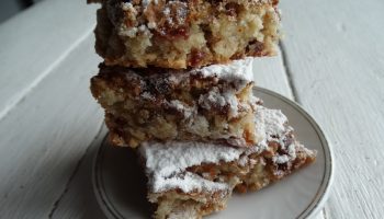 «Мазурка» — рецепт любимого пирога из детства (Знакомые называют его «Бабушкин сникерс»)